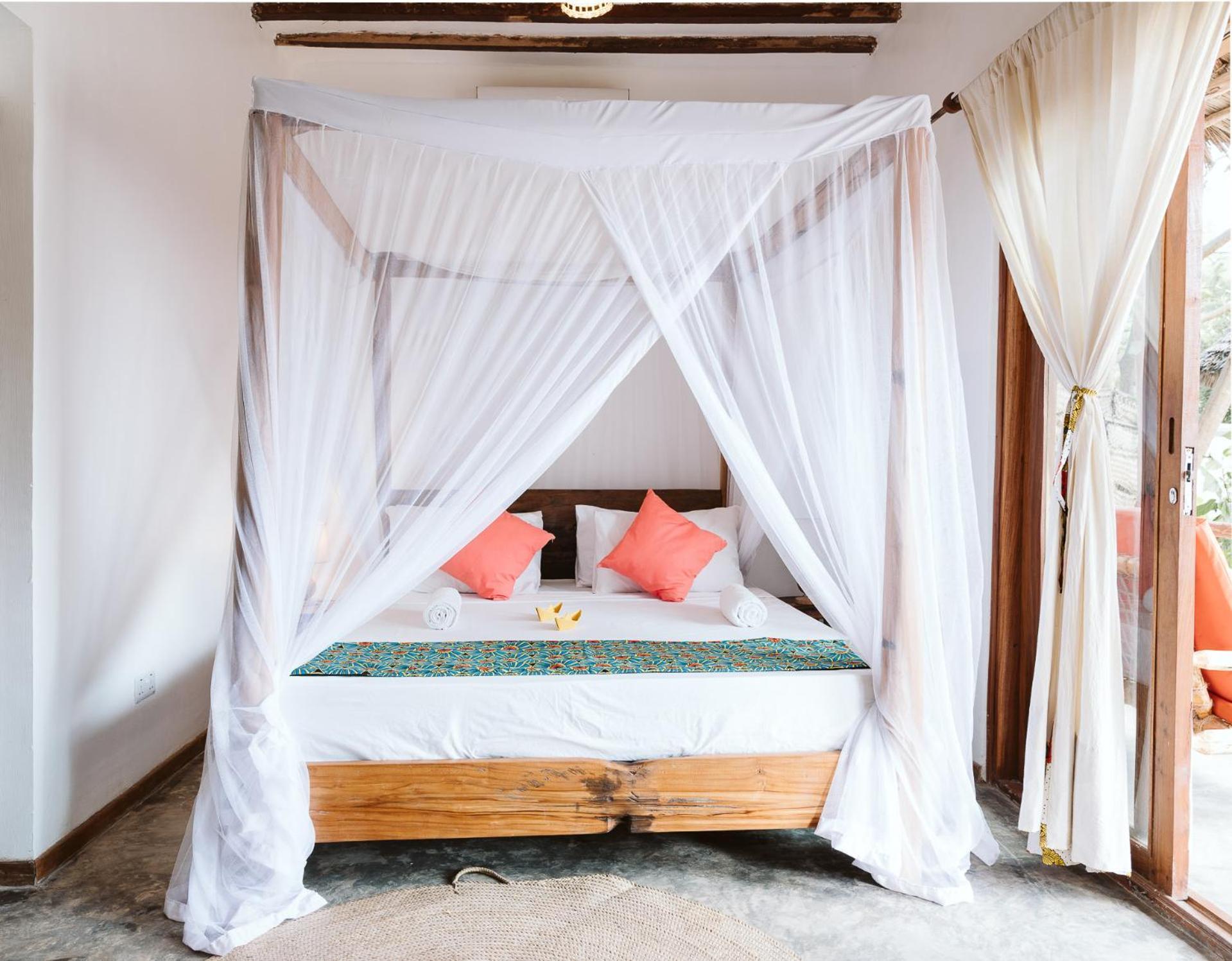 Bahati Sunset Bungalows Michamvi Bagian luar foto
