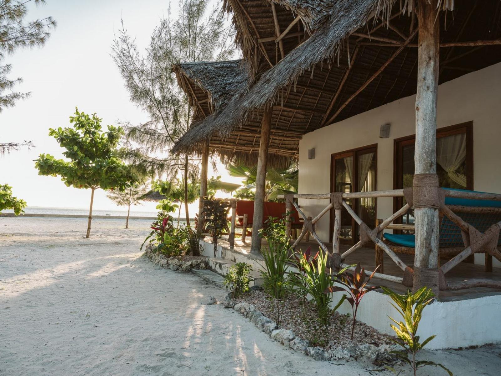 Bahati Sunset Bungalows Michamvi Bagian luar foto